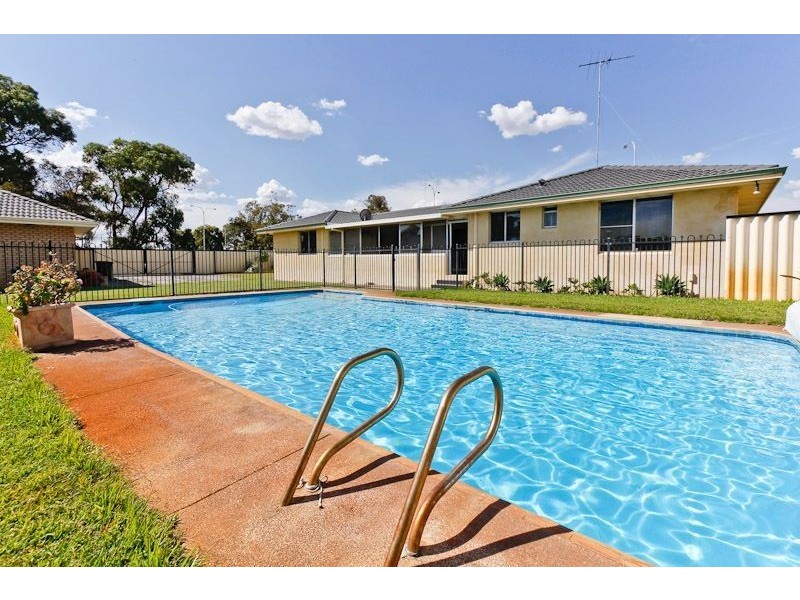 2 Roper Link, Wanneroo WA 6065