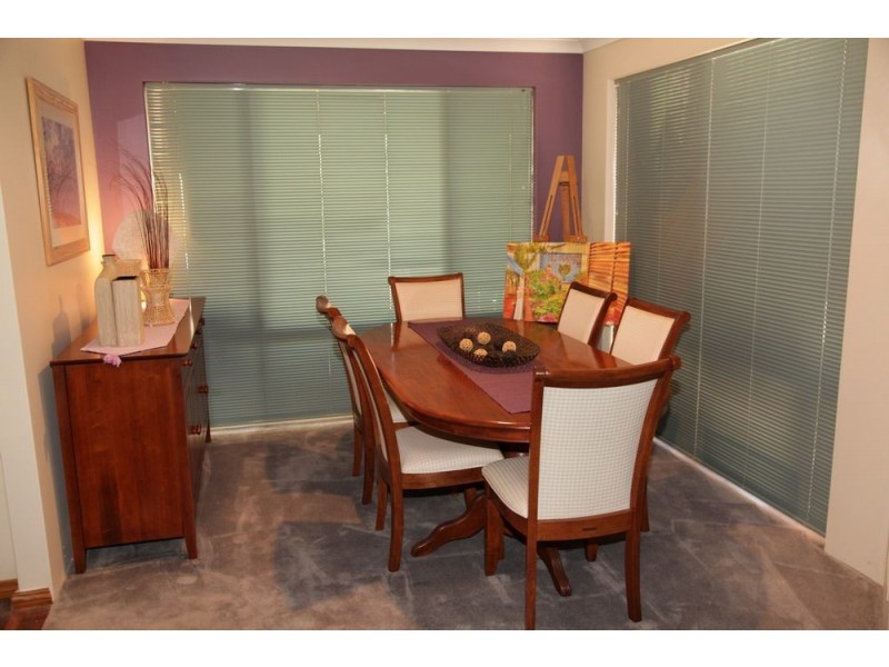 11 Blairgowie Heights, Kinross WA 6028