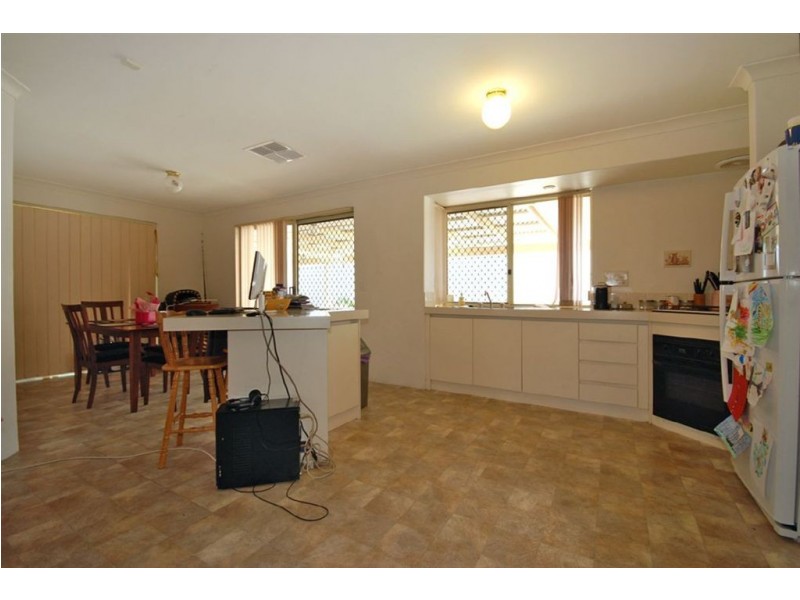 15 Goyder Elbow, Merriwa WA 6030