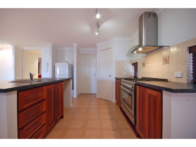 6 Vulcan Place, Quinns Rocks WA 6030