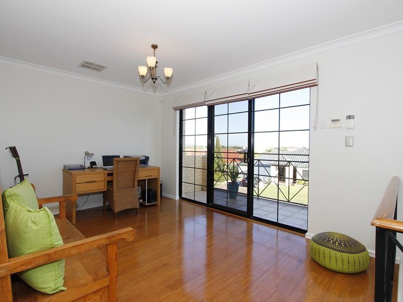 68 Cristobal Crescent, Mindarie WA 6030