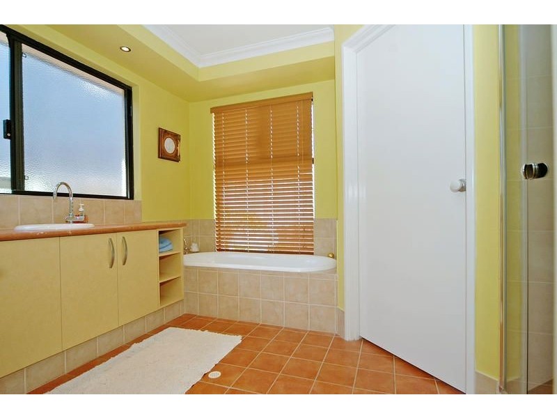 9 Dumaresq Loop, Quinns Rocks WA 6030