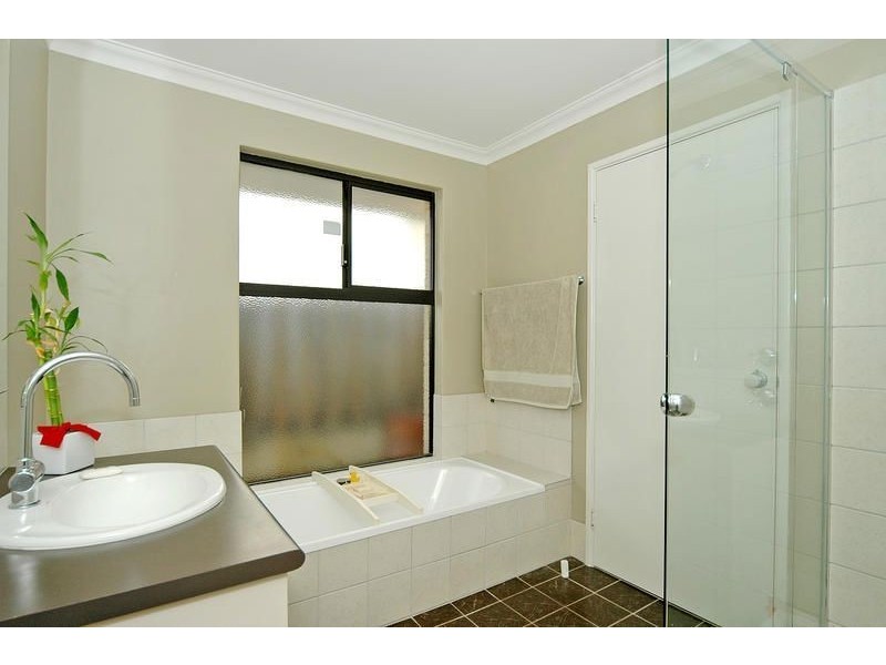 9 Dumaresq Loop, Quinns Rocks WA 6030