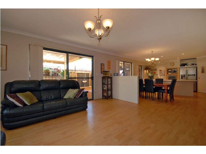 23 Wiltshire Entrance, Butler WA 6036