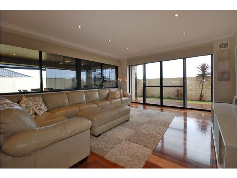 41 Whitehaven Avenue, Burns Beach WA 6028