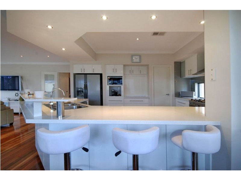 41 Whitehaven Avenue, Burns Beach WA 6028