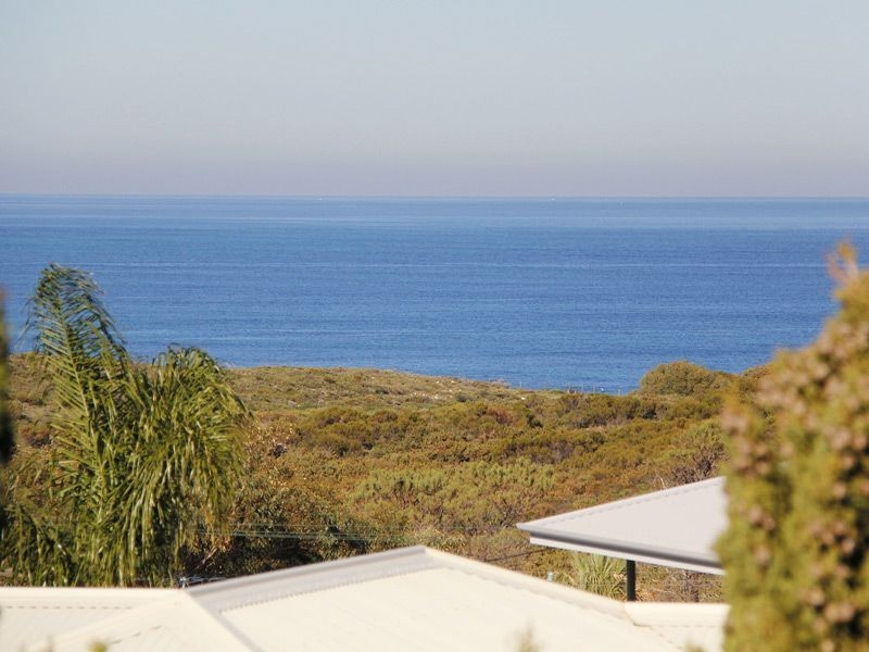 17 Simpson Street, Quinns Rocks WA 6030