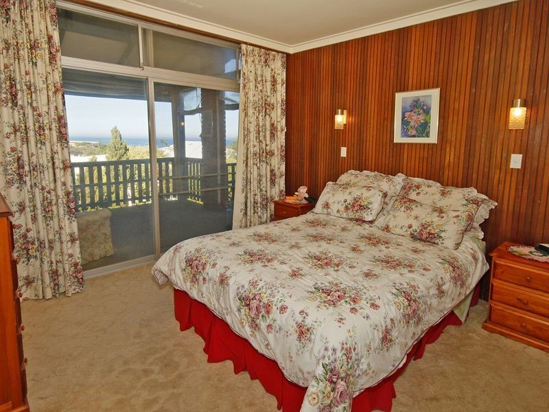 17 Simpson Street, Quinns Rocks WA 6030