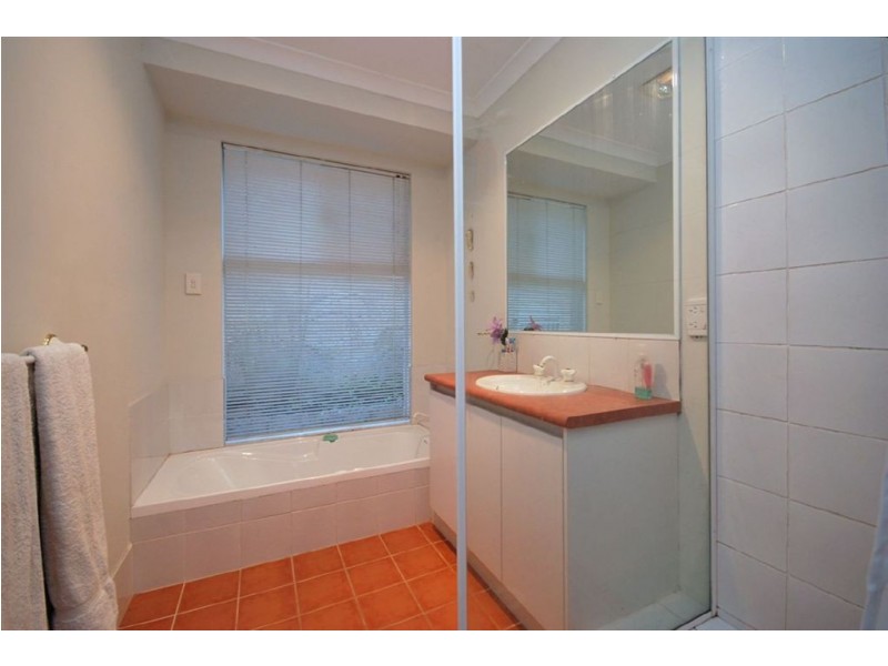 2 Crofton Cove, Mindarie WA 6030