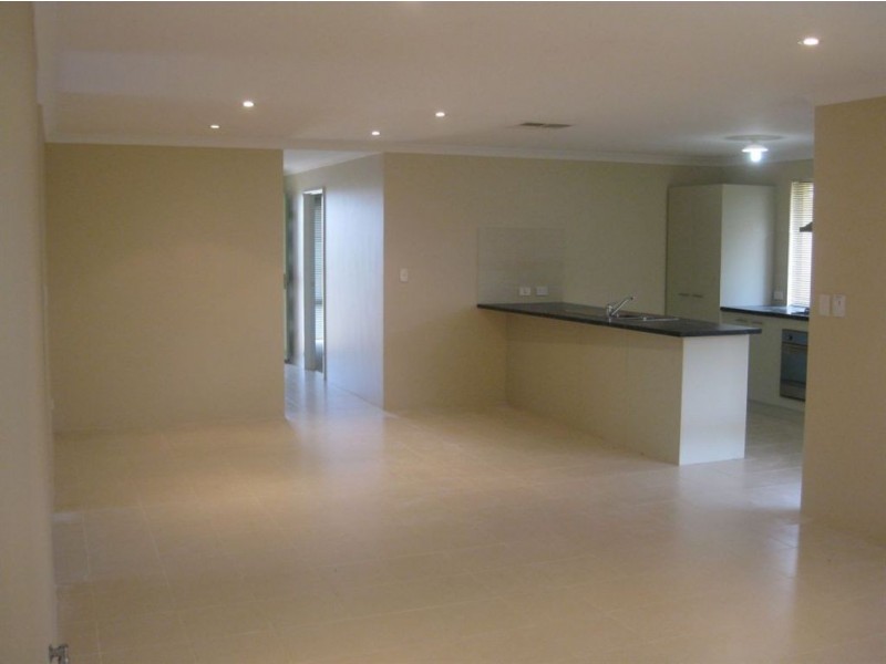 6 Chattanooga Vista, Clarkson WA 6030