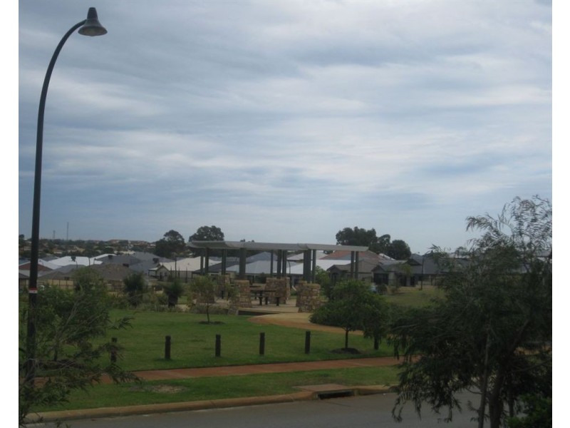 6 Chattanooga Vista, Clarkson WA 6030