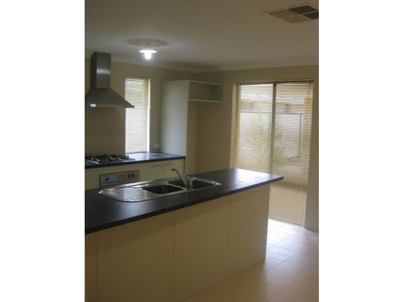 6 Chattanooga Vista, Clarkson WA 6030