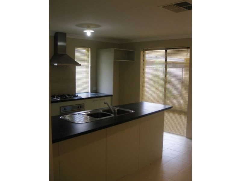 6 Chattanooga Vista, Clarkson WA 6030