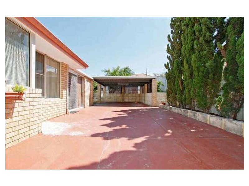 33 Addison Gardens, Merriwa WA 6030