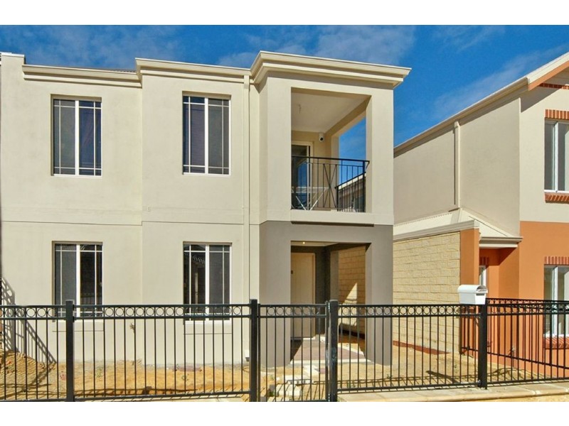 10 Cherokee Green, Clarkson WA 6030