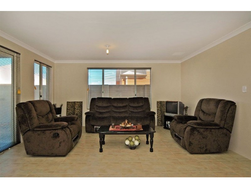 10 Cherokee Green, Clarkson WA 6030