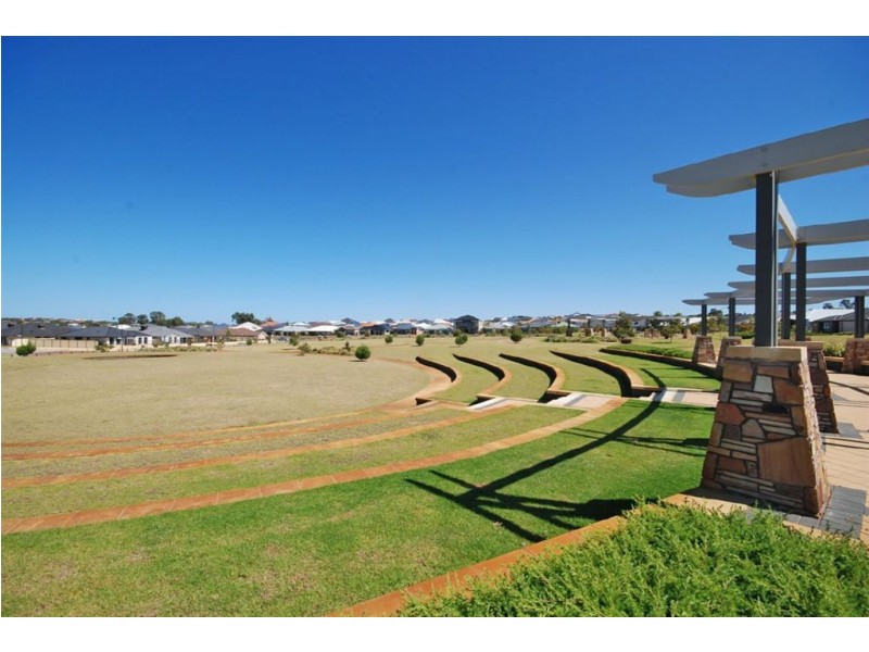 38 Hacienda Drive, Clarkson WA 6030
