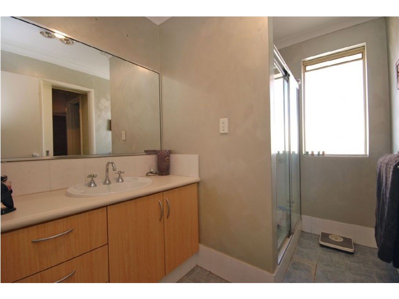 16 Coatbridge Circuit, Kinross WA 6028