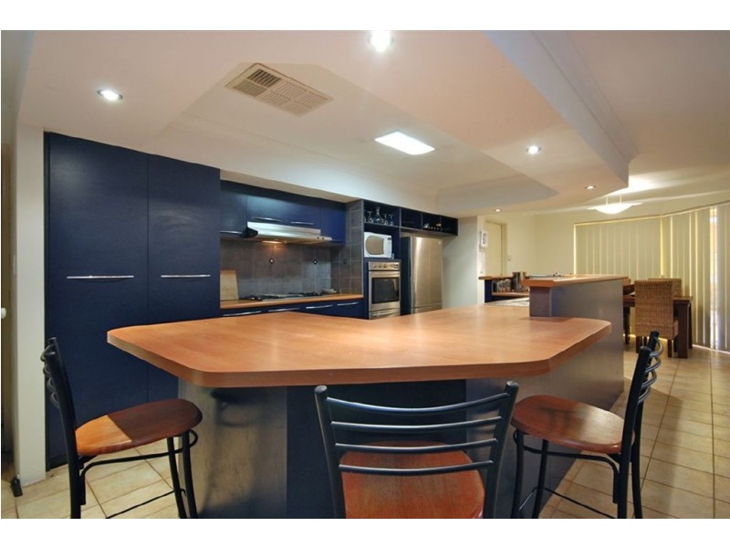 16 Coatbridge Circuit, Kinross WA 6028