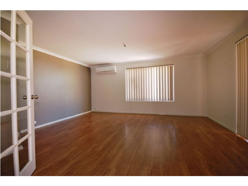 59 Lauderdale Ramble, Carramar WA 6031