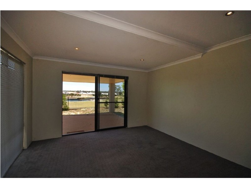 12 San Remo Bend, Clarkson WA 6030