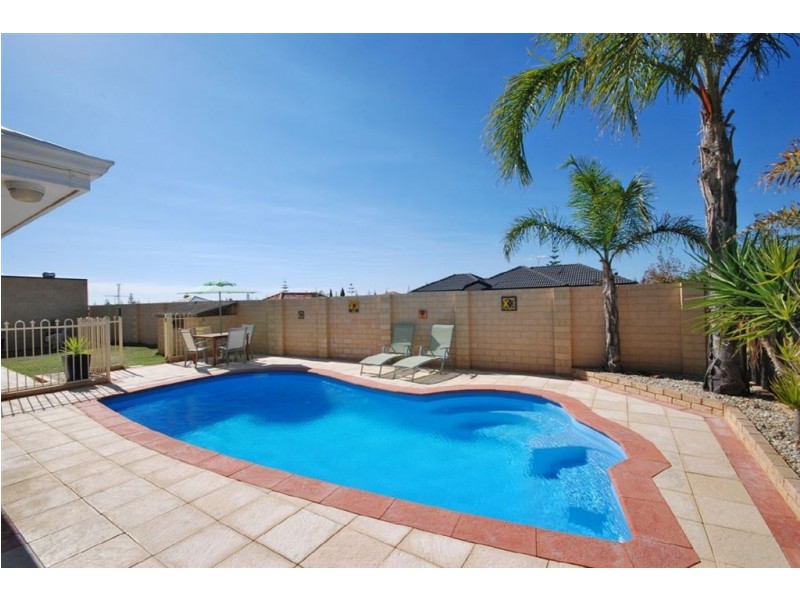 19 Gateshead Loop, Mindarie WA 6030