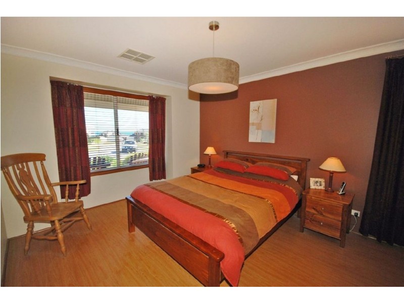 19 Gateshead Loop, Mindarie WA 6030