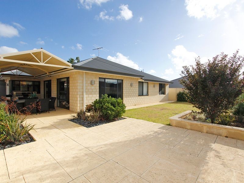 3 Ankuri Pass, Carramar WA 6031