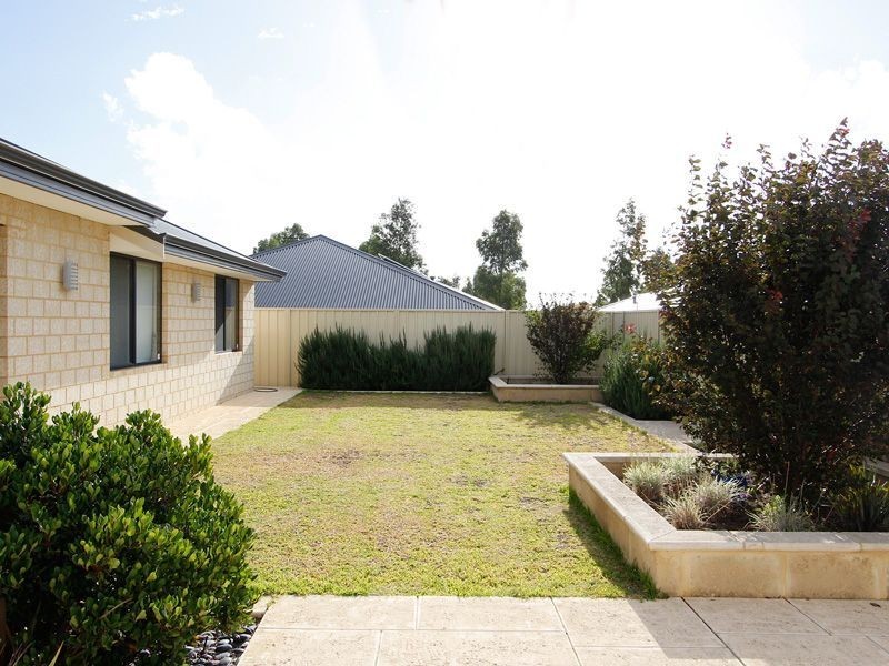 3 Ankuri Pass, Carramar WA 6031