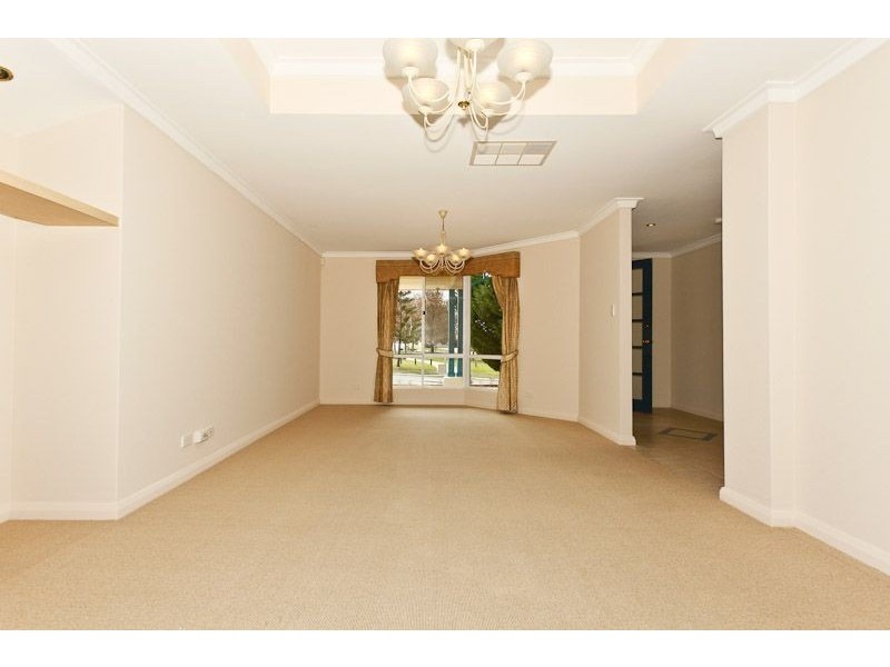 52 Rochester Drive, Mindarie WA 6030