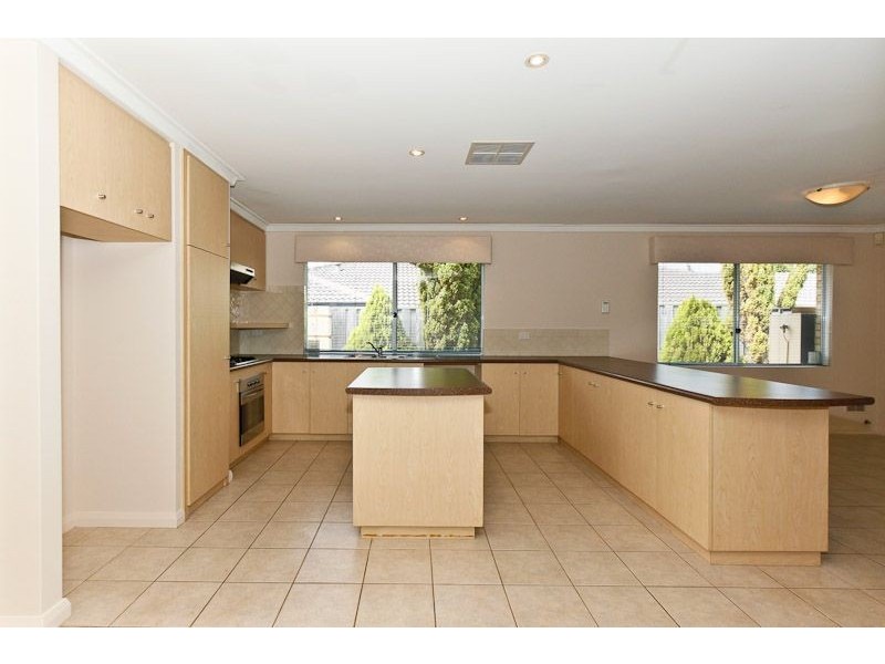 52 Rochester Drive, Mindarie WA 6030