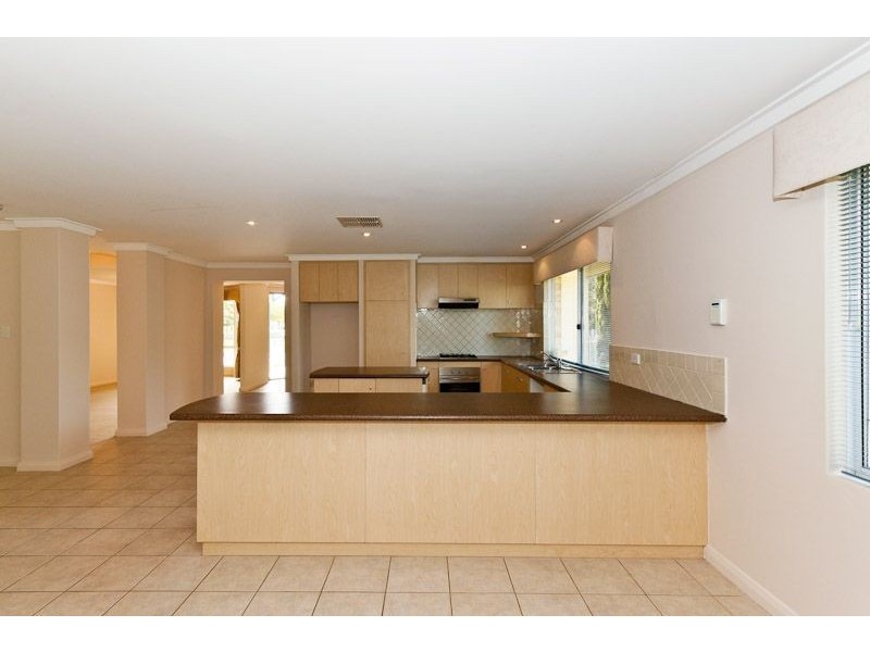 52 Rochester Drive, Mindarie WA 6030