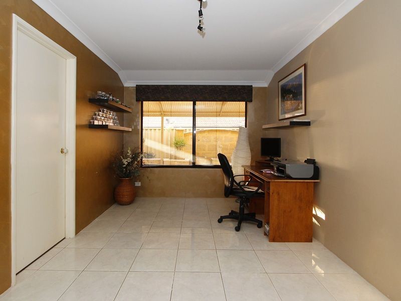 15 Silverton Avenue, Butler WA 6036