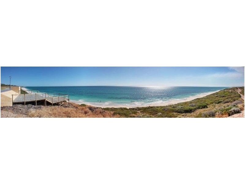 11 Cockleshell Brace, Jindalee WA 6036