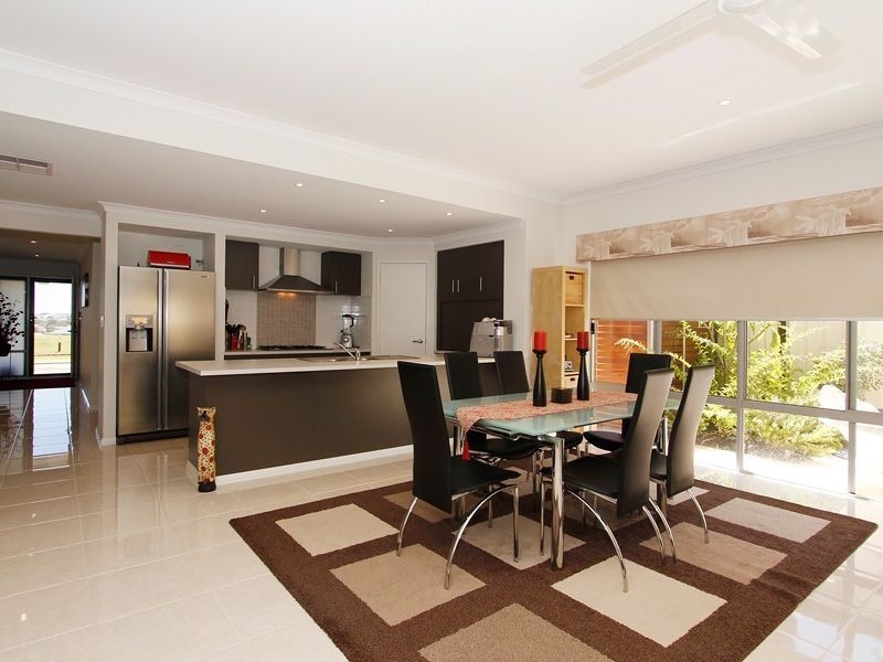 12 Chattanooga Vista, Clarkson WA 6030