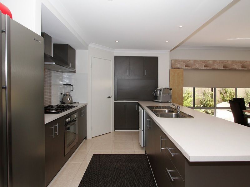 12 Chattanooga Vista, Clarkson WA 6030