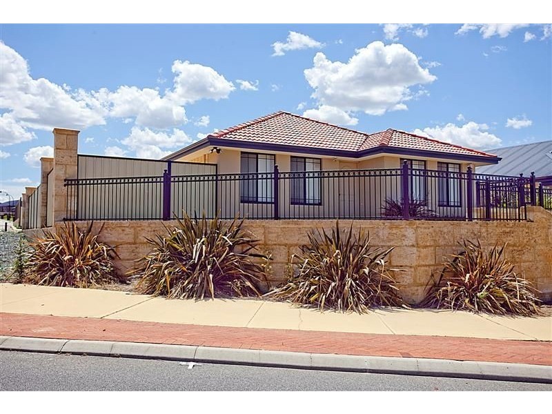 2 Somerly Drive, Clarkson WA 6030