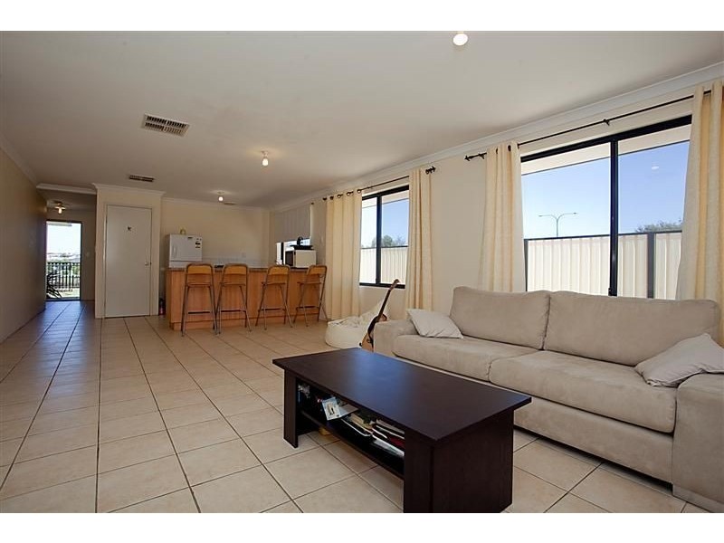 2 Somerly Drive, Clarkson WA 6030