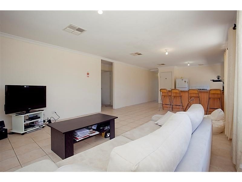 2 Somerly Drive, Clarkson WA 6030
