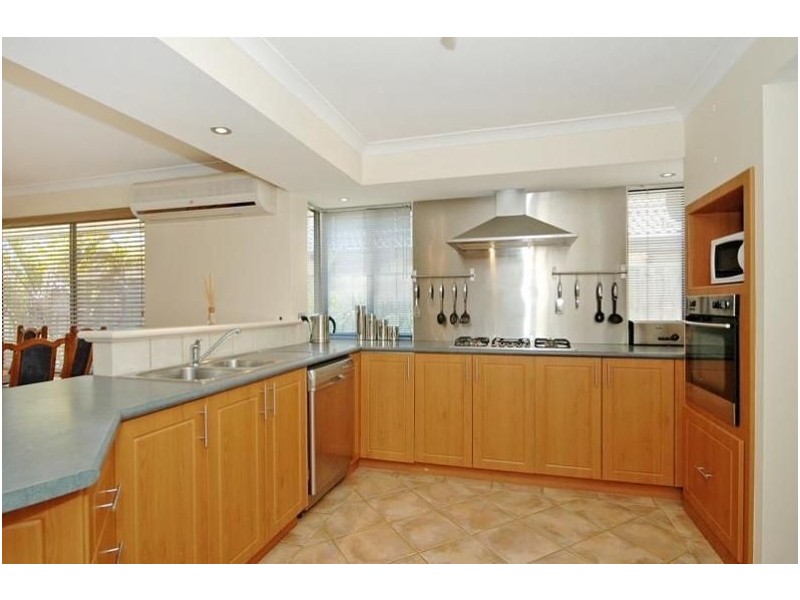 10 Glengyle Turn, Quinns Rocks WA 6030