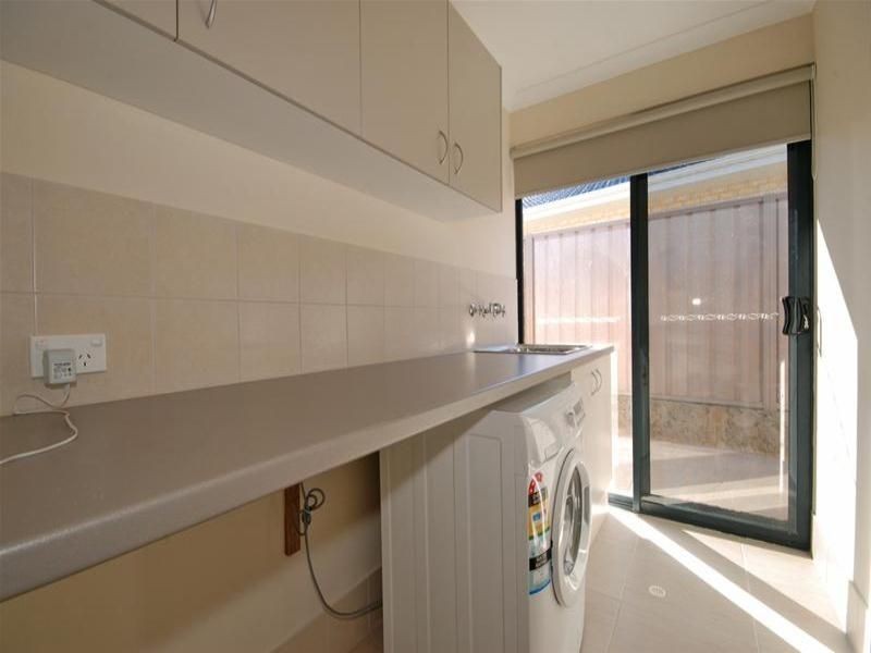 200 Golf Links  Drive, Carramar WA 6031