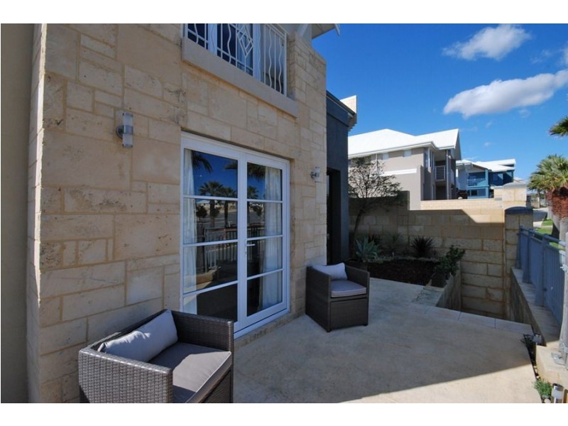 24 Ocean Falls Boulevard, Mindarie WA 6030