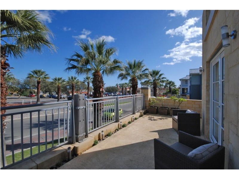 24 Ocean Falls Boulevard, Mindarie WA 6030