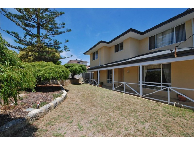 5 Rees Drive, Quinns Rocks WA 6030