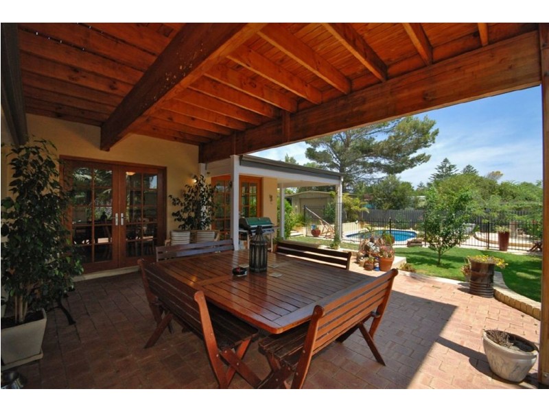 5 Rees Drive, Quinns Rocks WA 6030