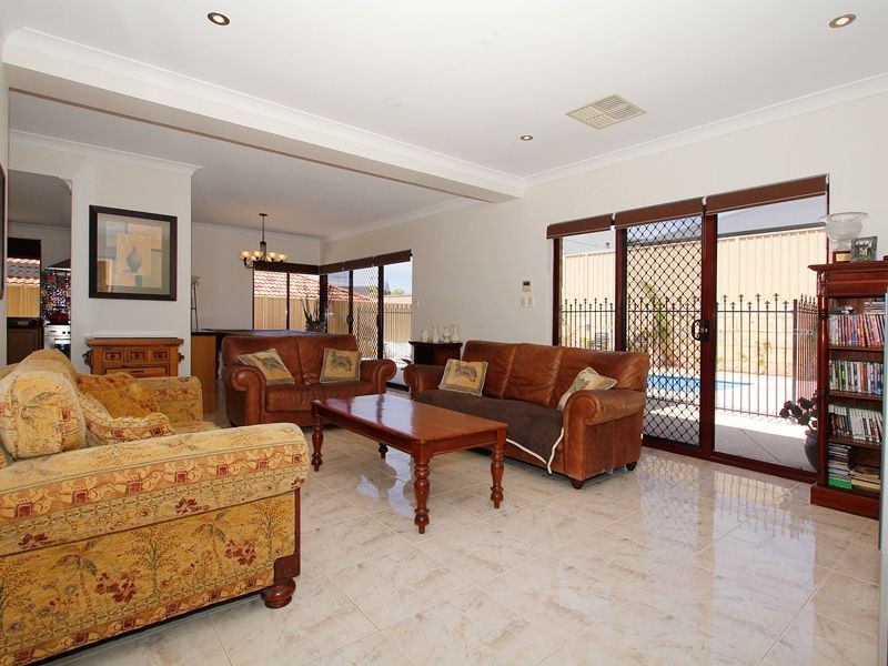 60 Rupara Circle, Quinns Rocks WA 6030