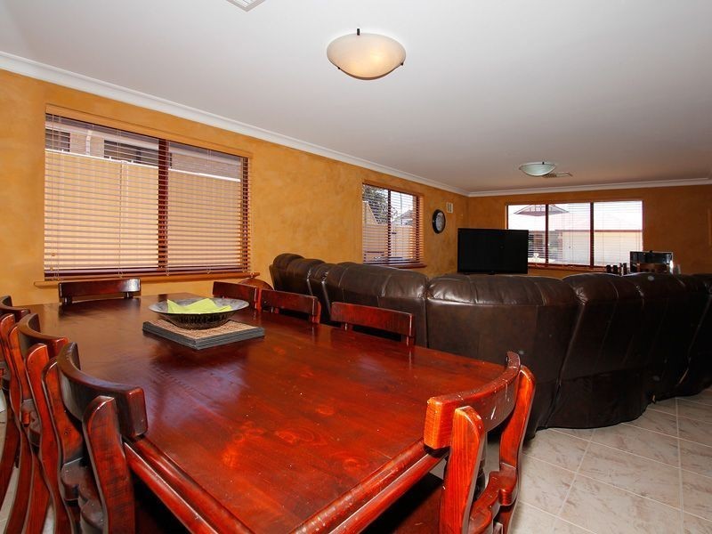 60 Rupara Circle, Quinns Rocks WA 6030