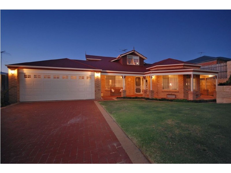 2 Crofton Cove, Mindarie WA 6030