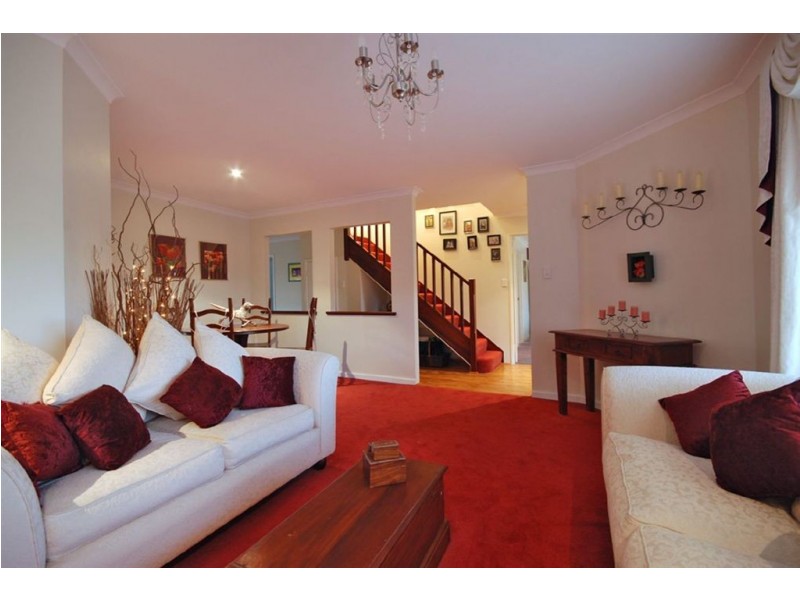 2 Crofton Cove, Mindarie WA 6030