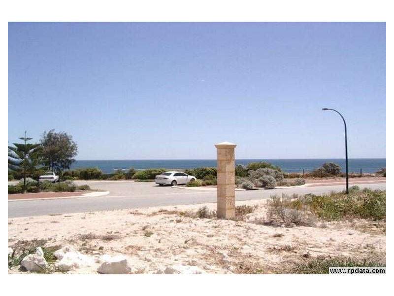 242 Ocean Drive, Quinns Rocks WA 6030